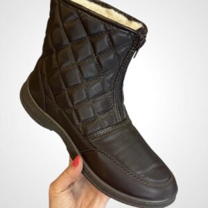 Naiste poolsaapad, lambavilla voodriga