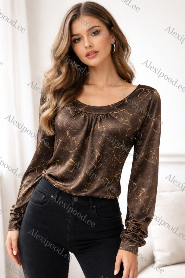 Pikka varrukatega pluus